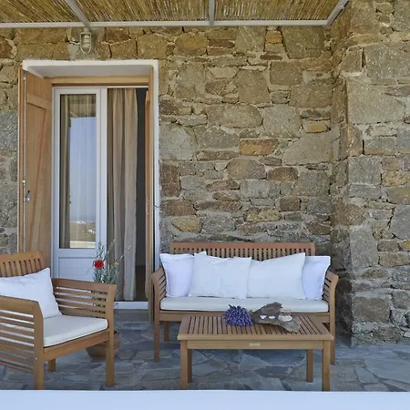 Minimal * Mykonos Town