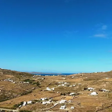 Minimal Mykonos Town