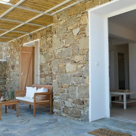 Minimal Mykonos Town